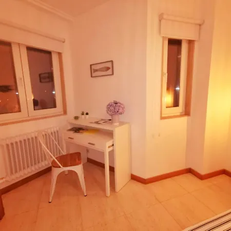 Espectacular Apartamento, A Pie De Playa En Samil. * Βίγκο
