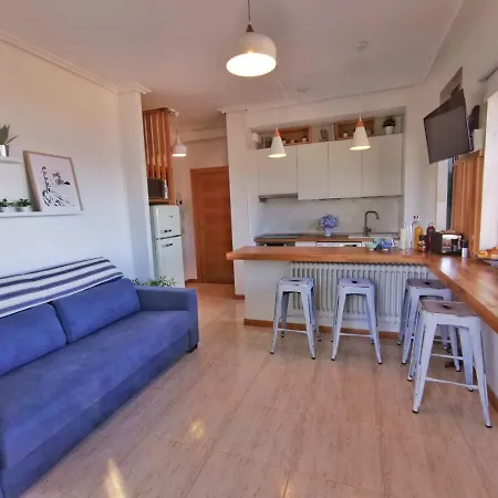 Espectacular Apartamento, A Pie De Playa En Samil. *